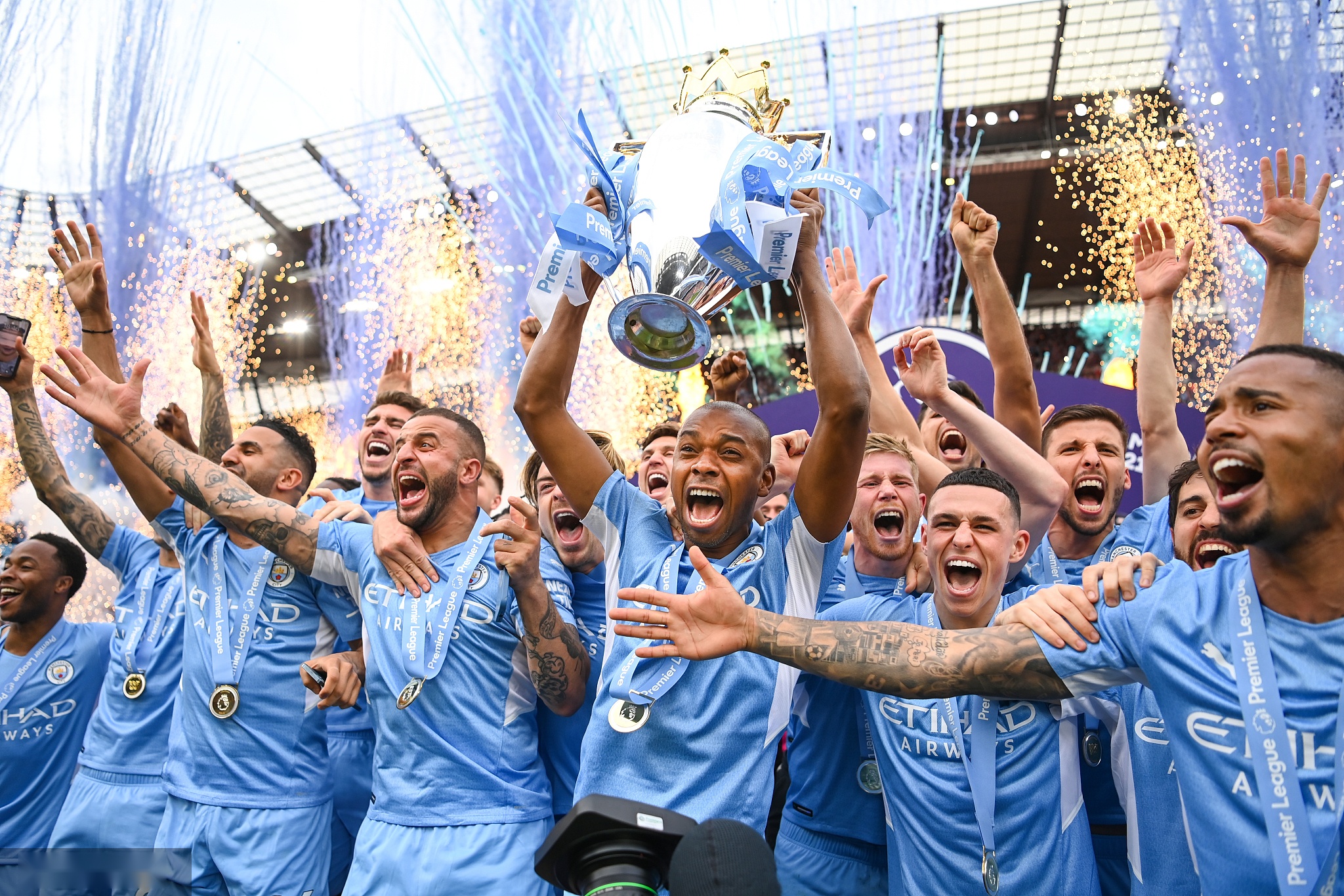 球隊留下了 球隊留下了